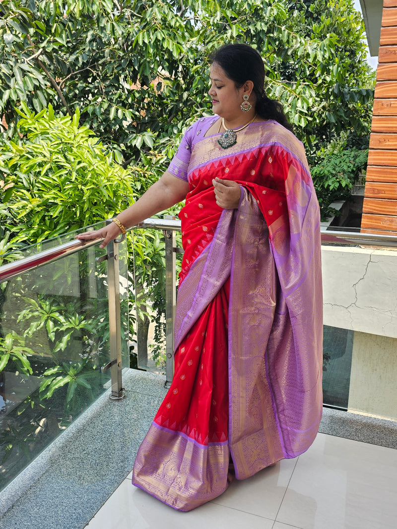 Red & Lavender Semi Gadwal Saree With Zari Border