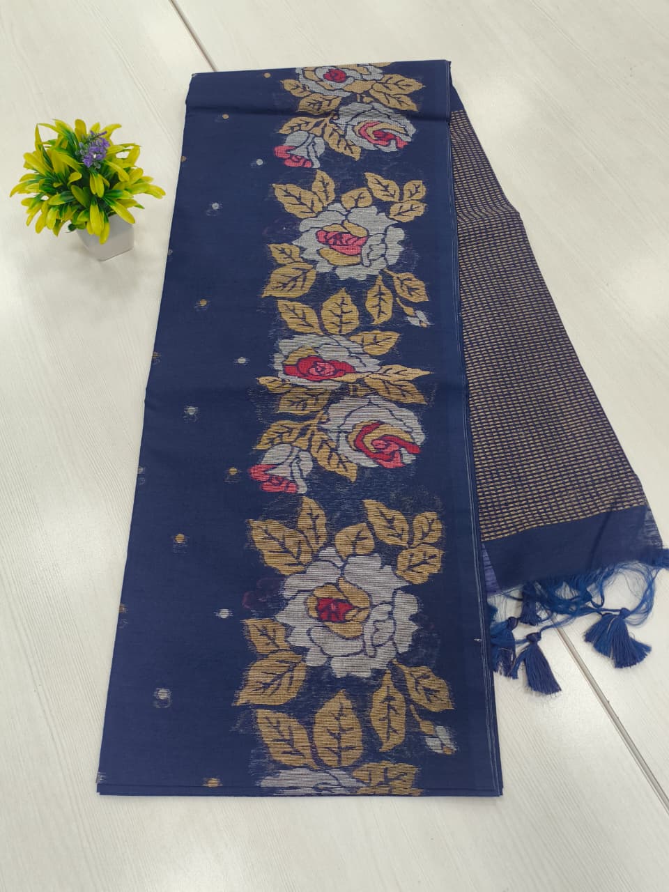Lenin jute saree