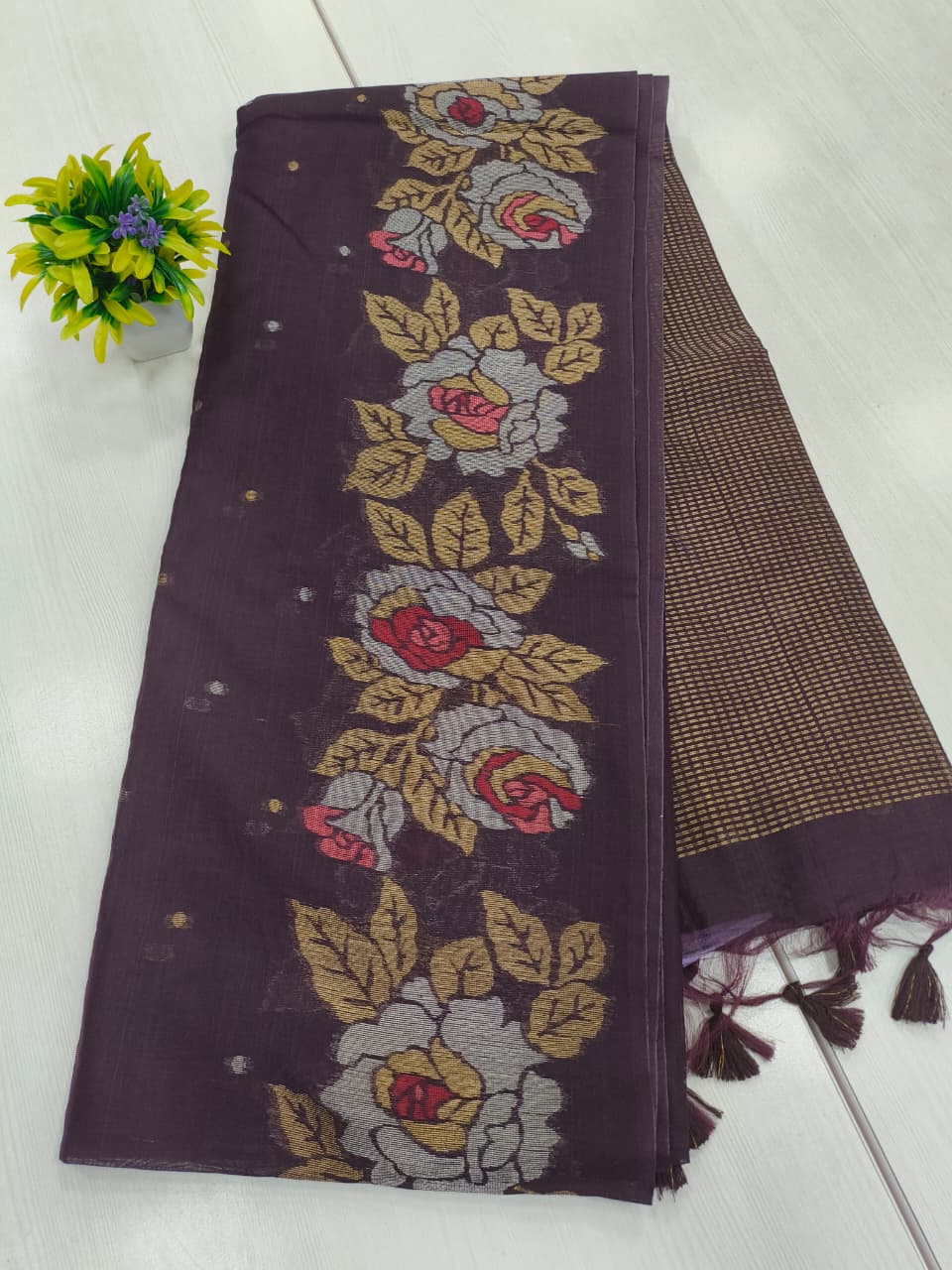Lenin jute saree
