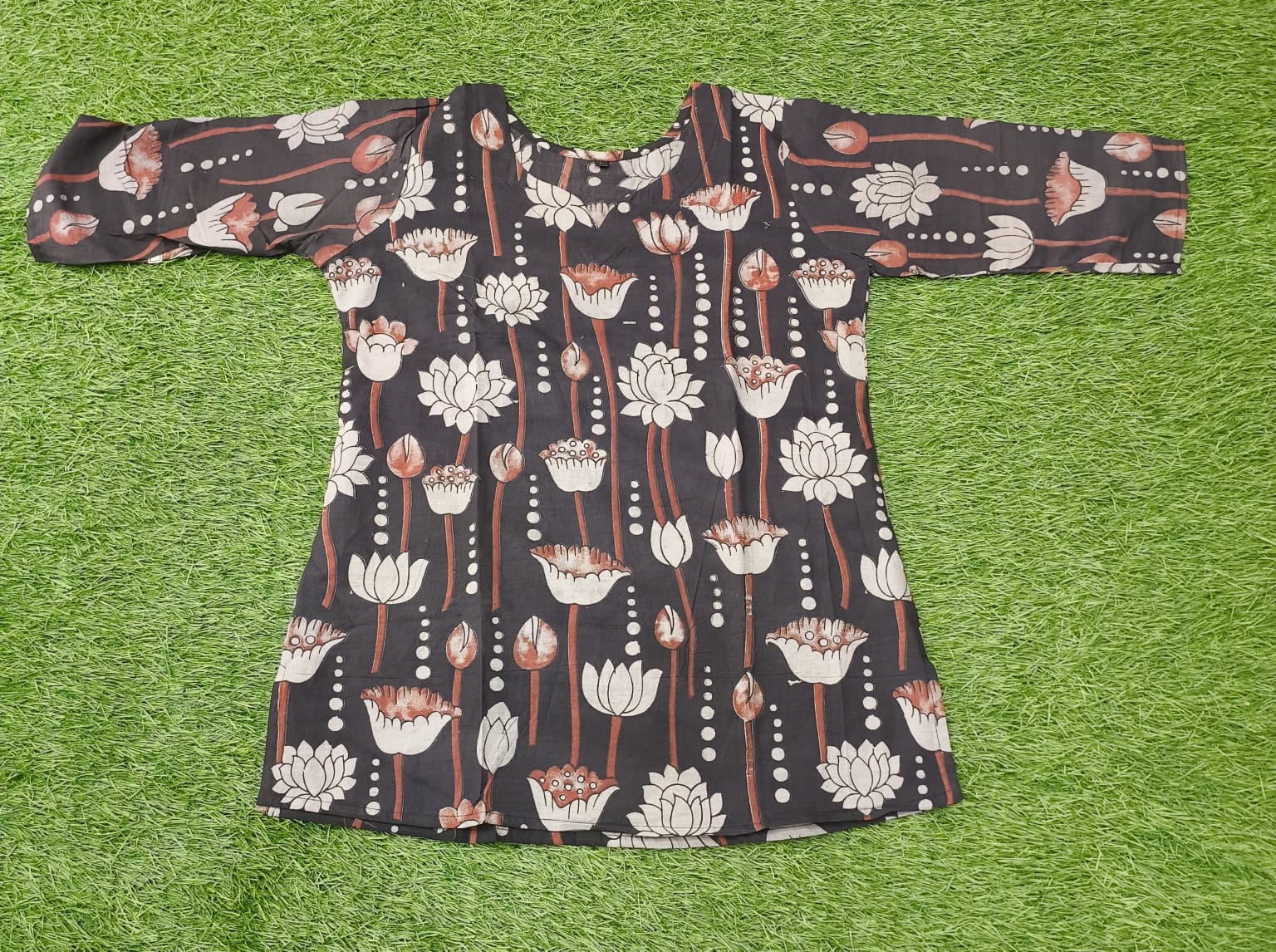 Black Short Top With Red Flowers