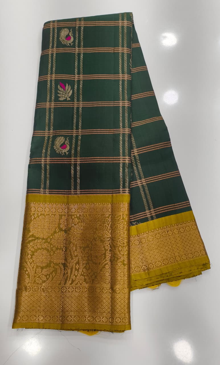 Vintage Pattu Sarees Big Checks
