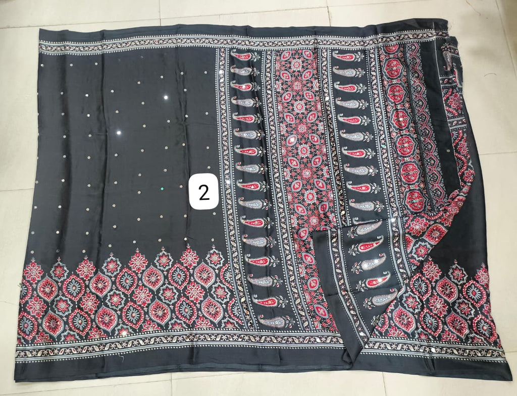 Azrak Sarees With Border Flower Design