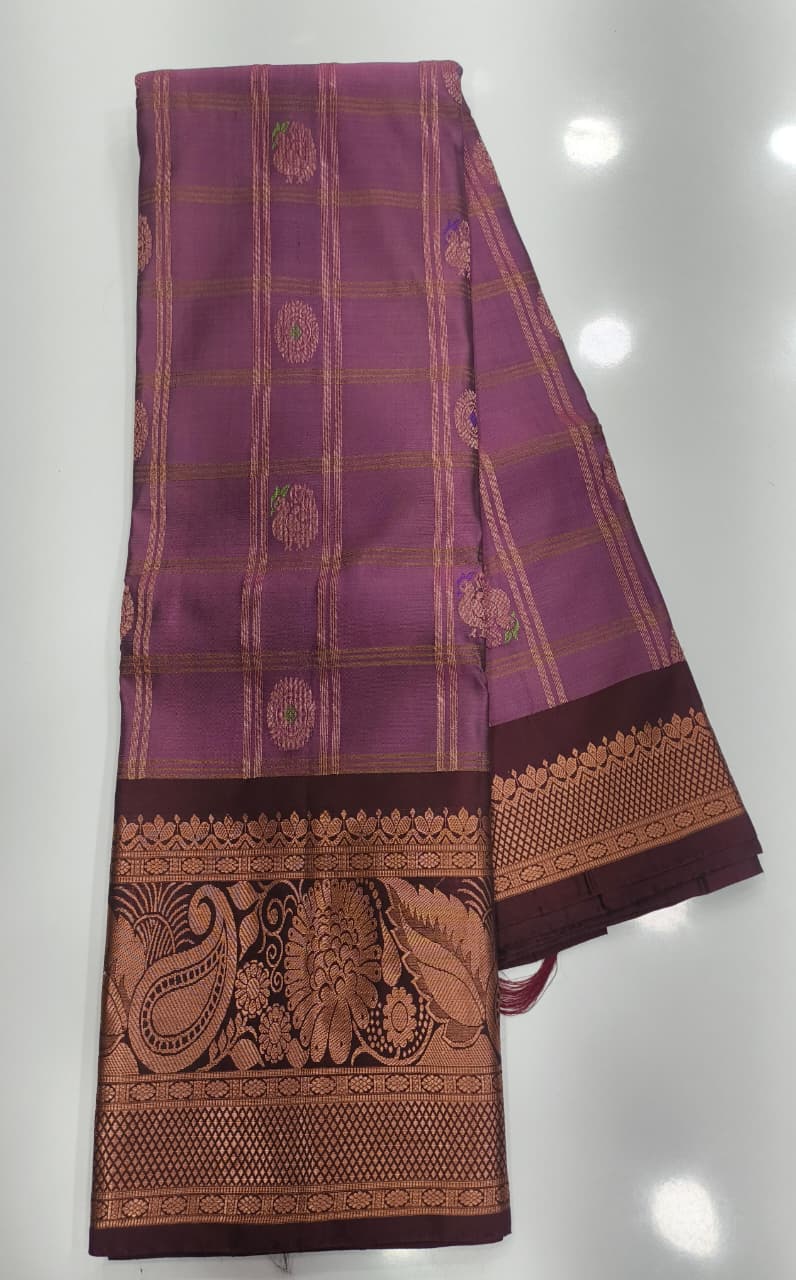 Vintage Pattu Sarees Big Checks