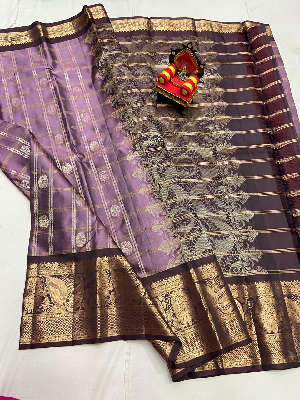 Vintage Pattu Sarees Big Checks