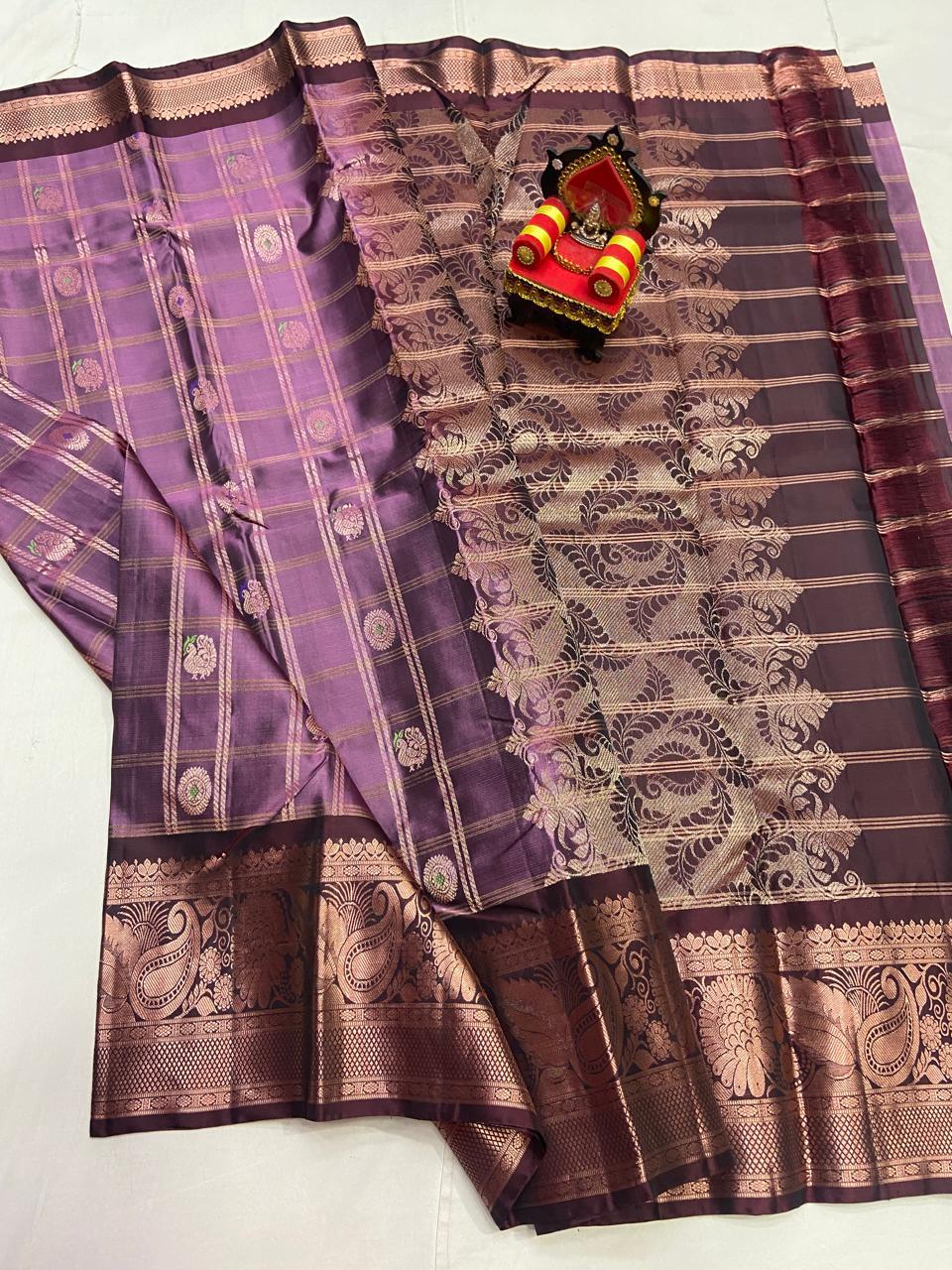 Vintage Pattu Sarees Big Checks