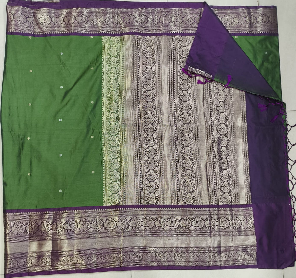 Semi Vintage Sarees
