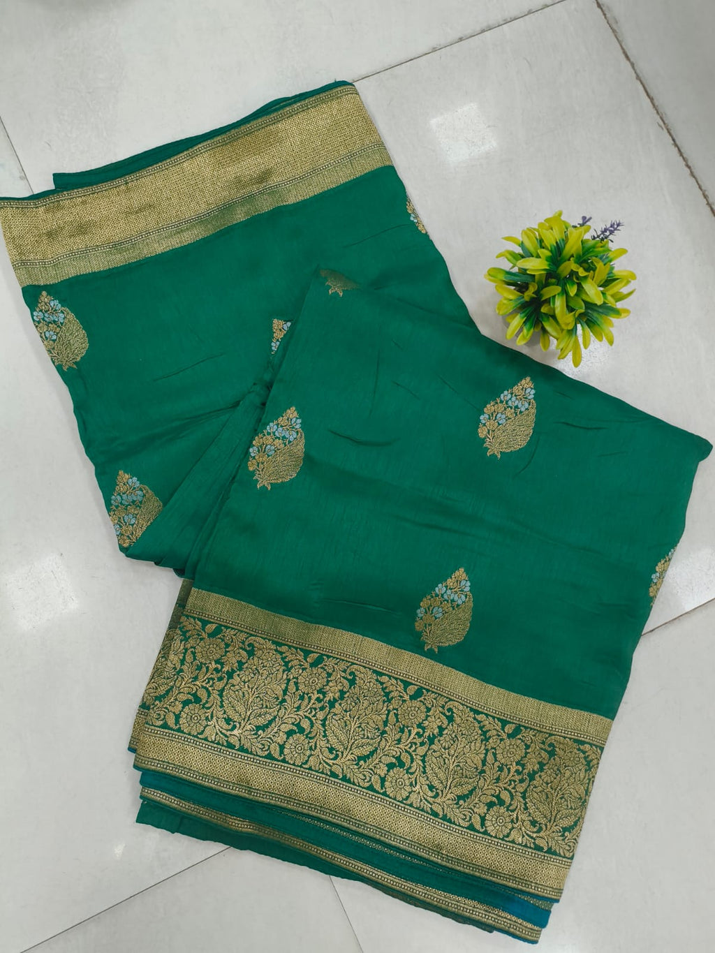 Munga Sarees