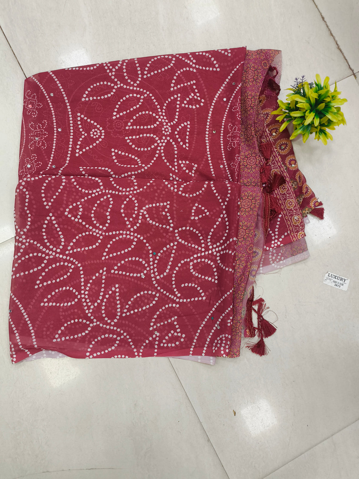 Azrak Bandhini
