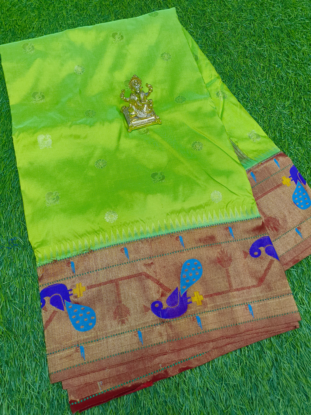 Narayanpet Saree  With A Paithani Border