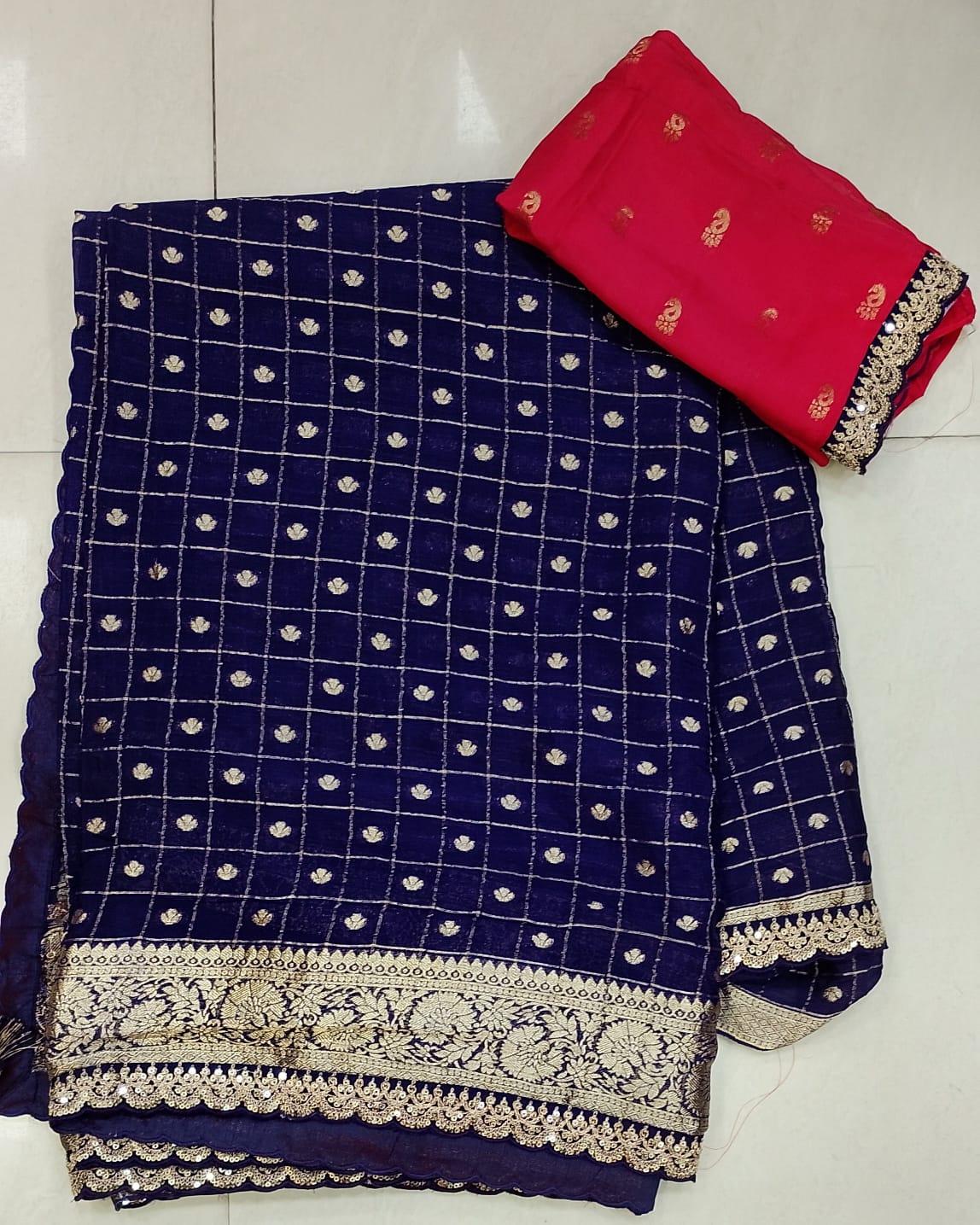 Chinon Scollop  Sarees