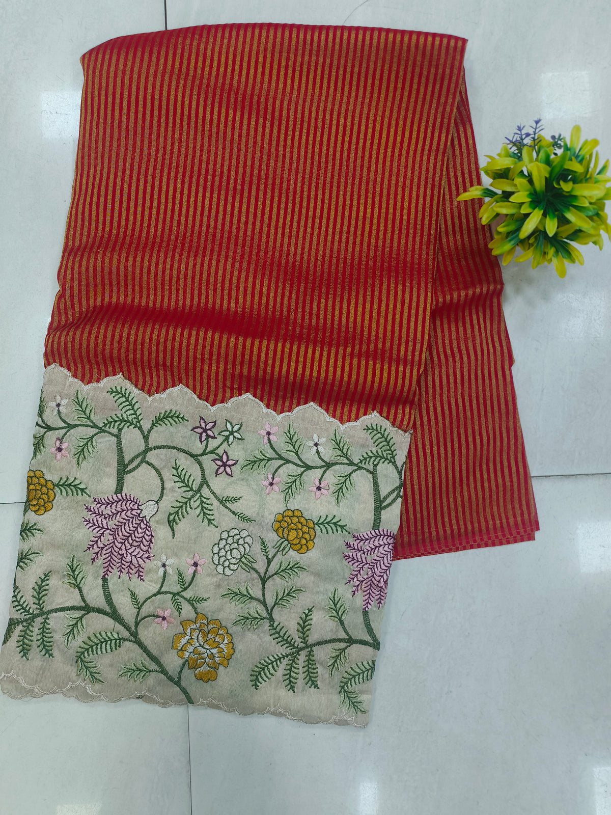 Banarasi tissue skirt border