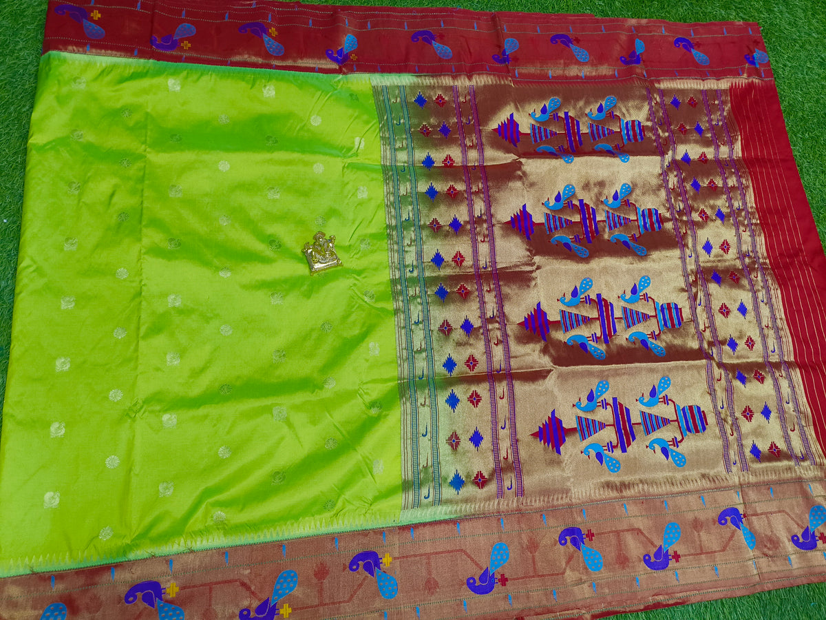 Narayanpet Saree  With A Paithani Border