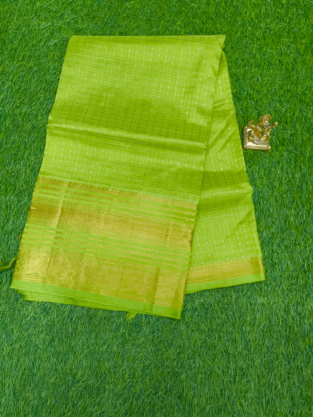 Mangalagiri Pattu Sarees With Small Checks Design