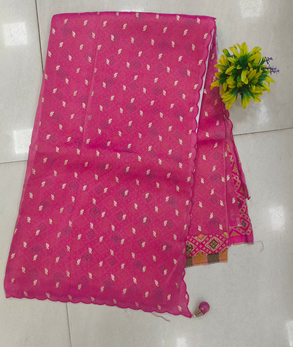 Tissue Georgette border less With Patola Weaving Blouse