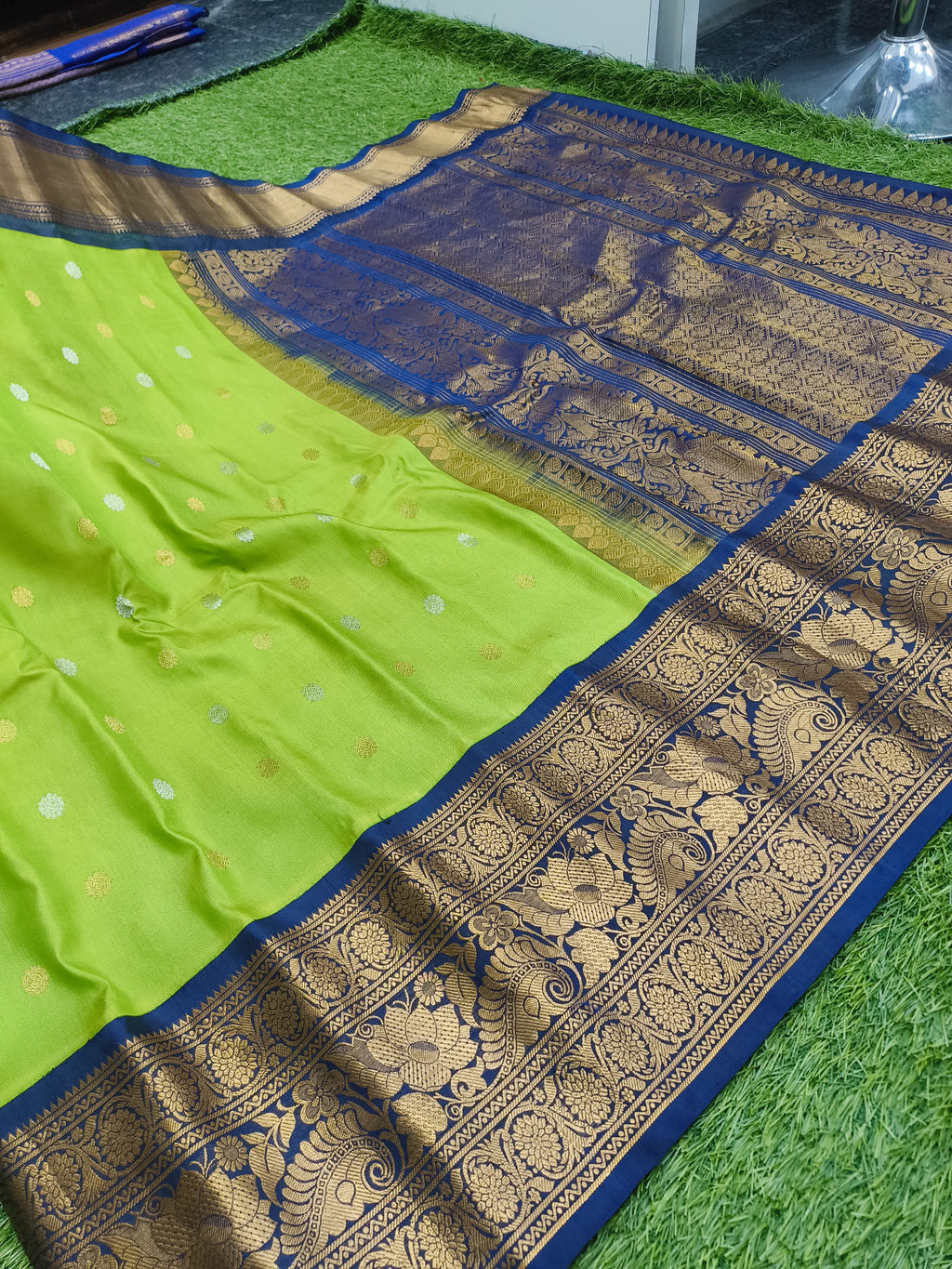 Pure Handloom Gadwal Kuttu Border