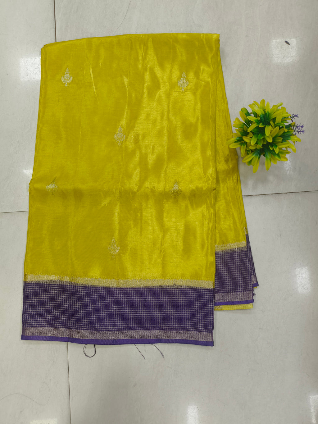 Chinon checks border designer sarees