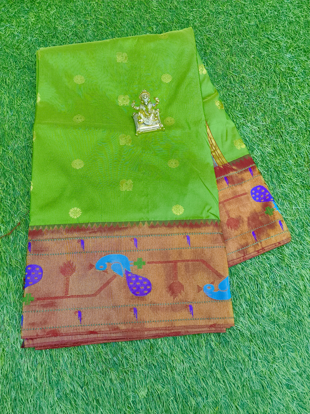 Narayanpet Saree  With A Paithani Border