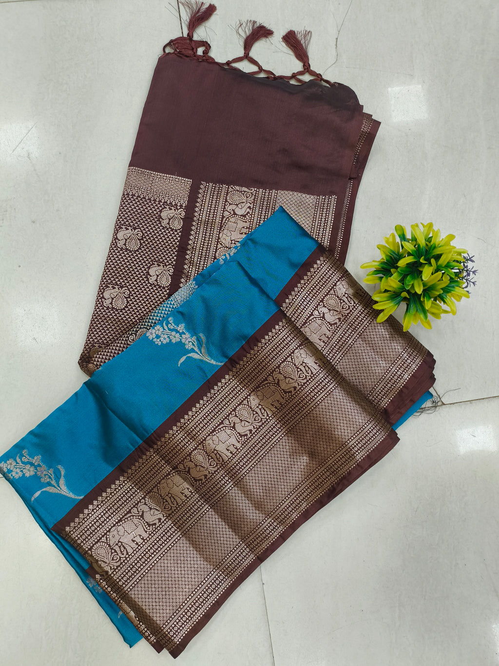 Semi Vintage Sarees